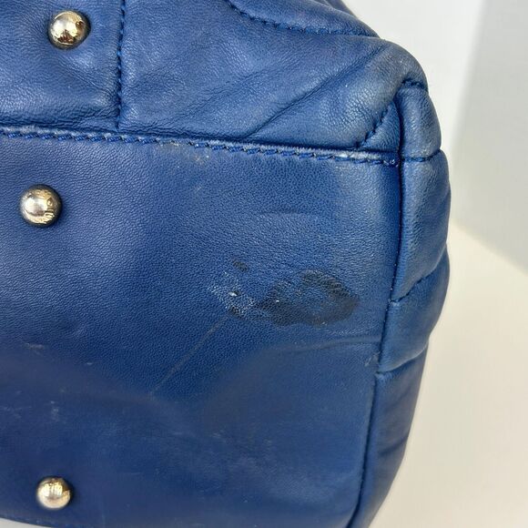 Stuart Weitzman Blue Quilted Shoulder Bag Tote Chain Strap Studded Leather Purse - Picture 14 of 16